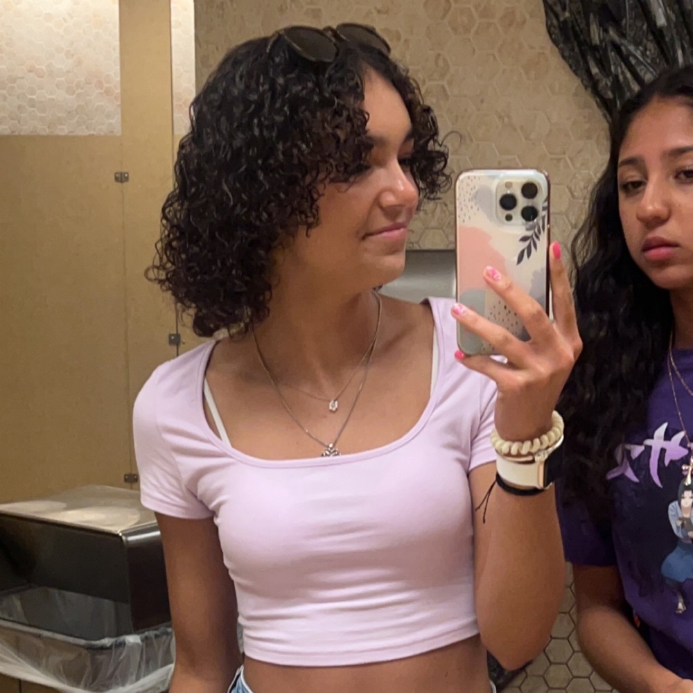 Meet your Posher, Destiny